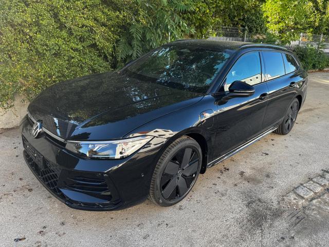 Volkswagen Passat Variant - 1.5 TSI eHybrid 200 kW R-Line Black AHK 360