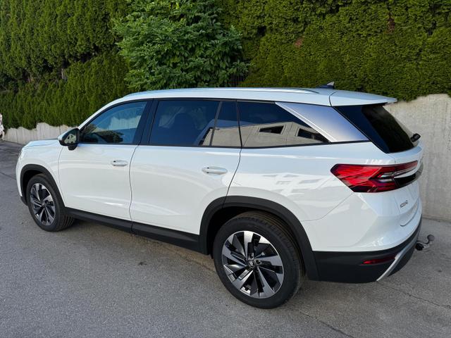 Skoda Kodiaq 2.0 TDI 142 kW 4x4 Selection DSG 7 Sitzer 19 Zoll AHK 