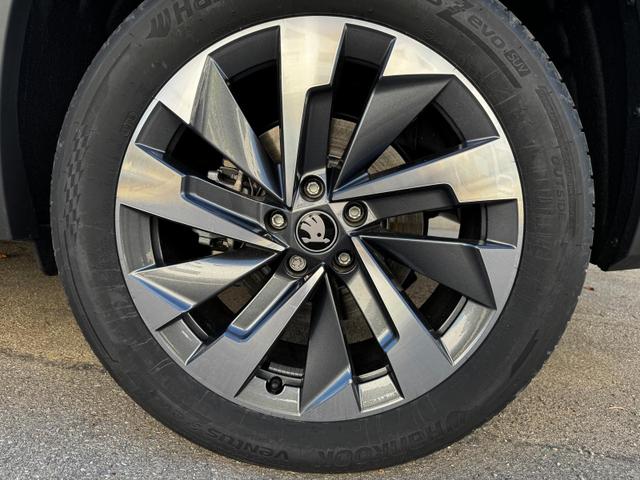 Skoda Kodiaq 2.0 TDI 142 kW 4x4 Selection DSG 7 Sitzer 19 Zoll AHK 