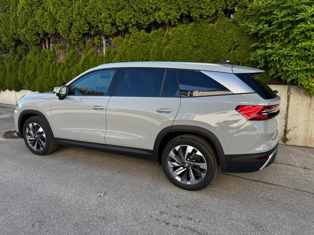 Skoda Kodiaq 2.0 TDI 142 kW 4x4 Selection DSG ABT 7 Sitzer 19 Zoll AHK el. HK Pano Standh. 