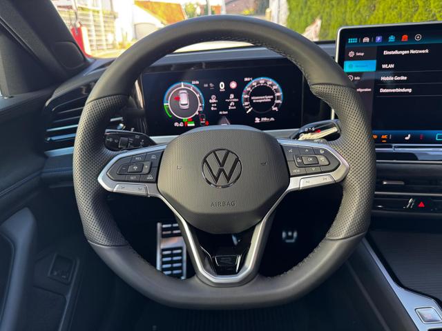 Volkswagen Passat Variant 1.5 TSI eHybrid 200 kW R-Line Black AHK 360 