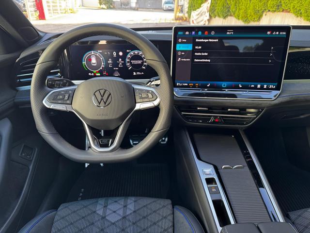 Volkswagen Passat Variant 1.5 TSI eHybrid 200 kW R-Line Black AHK 360 