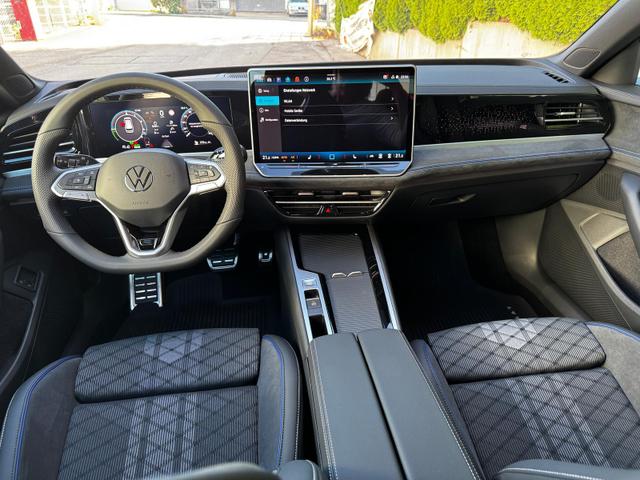 Volkswagen Passat Variant 1.5 TSI eHybrid 200 kW R-Line Black AHK 360 