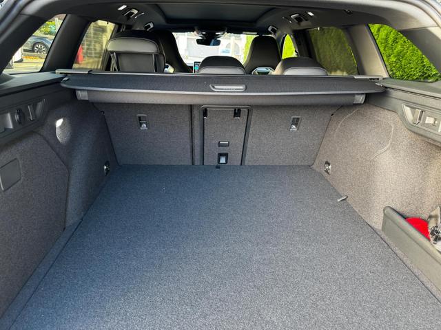 Volkswagen Passat Variant 1.5 TSI eHybrid 200 kW R-Line Black AHK 360 
