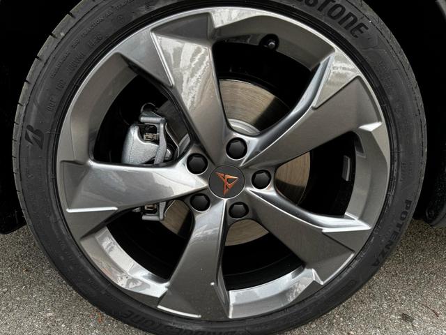 Cupra Leon Sportstourer 2.0TSI 150 kW Kombi ST DSG 4x4 Edge AHK ACC LED GV5 Sound Pano 