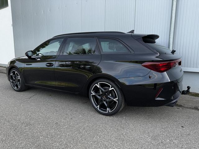 Cupra Leon Sportstourer 2.0 TSI 245 kW 4Drive VZ Kombi ST 2.0TSI ABT AHK Sound ACC Pano 