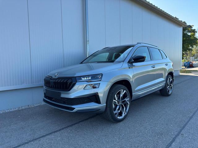 Skoda Karoq - Sportline 2.0TDI DSG 4x4 AHK Matrix Leder 19 Zoll