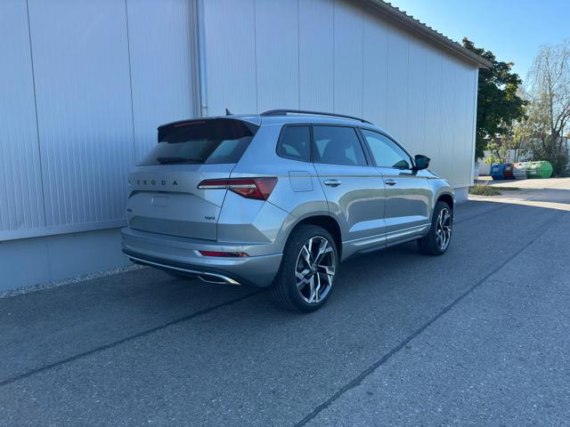 Skoda Karoq Sportline 2.0TDI DSG 4x4 AHK Matrix Leder 19 Zoll 