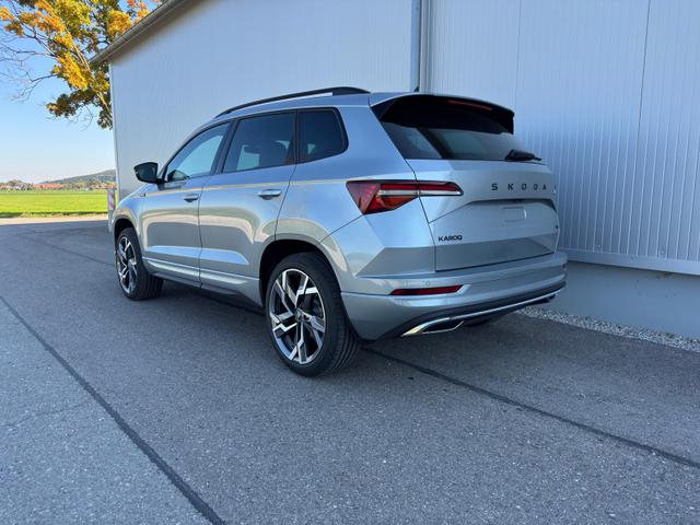 Skoda Karoq Sportline 2.0TDI DSG 4x4 AHK Matrix Leder 19 Zoll 