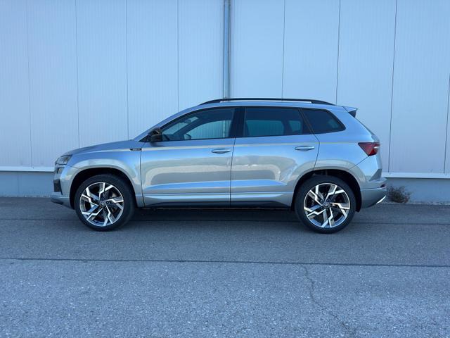 Skoda Karoq Sportline 2.0TDI DSG 4x4 AHK Matrix Leder 19 Zoll 