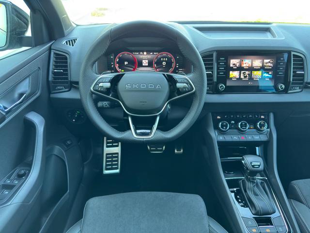 Skoda Karoq Sportline 2.0TDI DSG 4x4 AHK Matrix Leder 19 Zoll 