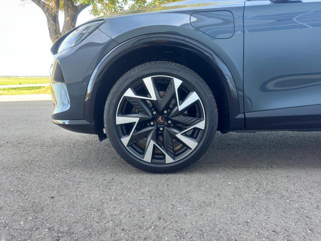 Cupra Formentor VZ 1.5 TSI e-Hybrid 200 kW 1.5TSI eHybrid 360 AHK Sound Pano 