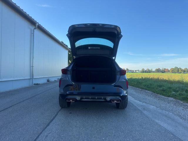 Cupra Formentor VZ 1.5 TSI e-Hybrid 200 kW 1.5TSI eHybrid 360 AHK Sound Pano 
