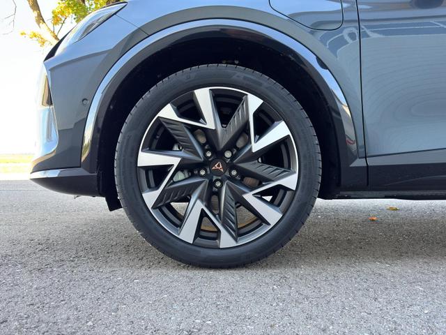 Cupra Formentor 1.5 TSI e-Hybrid 150 kW eHybrid Schalensitze Drive XL 19 Zoll 