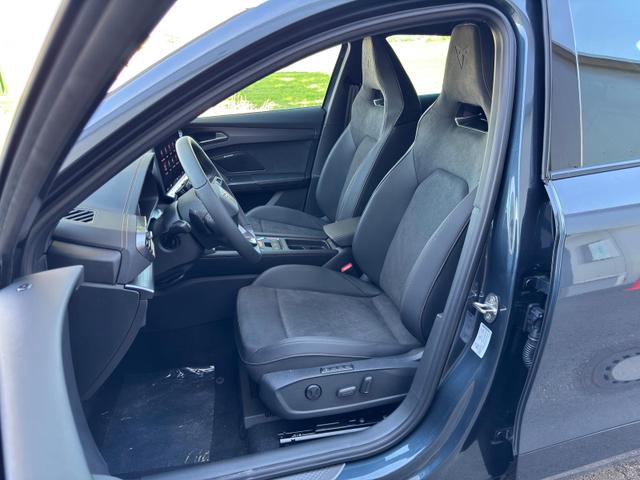 Cupra Formentor 1.5 TSI e-Hybrid 150 kW eHybrid Schalensitze Drive XL 19 Zoll 