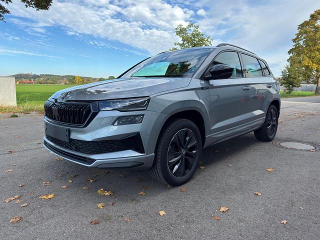 Skoda Karoq - Sportline 2.0TDI DSG 4x4 AHK Matrix Navi ACC