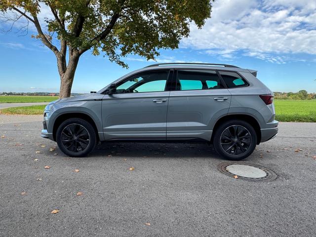 Skoda Karoq Sportline 2.0TDI DSG 4x4 AHK Matrix Navi ACC 