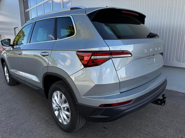 Skoda Karoq Selection 1.5 TSI DSG GV5 AHK Navi ACC 