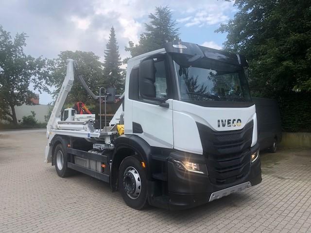 Iveco X-WAY - AD200X40/P ON Meiller Absetzkipper AK 12