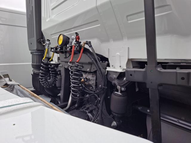 Iveco S-Way AT440X58T/P Sattelzug *Mirror Cams*Kamera*Radio* 