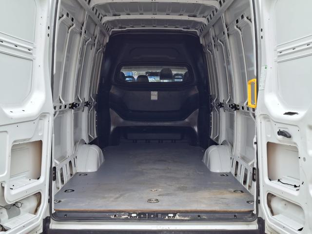 Iveco Daily 35S18HA8V CREW VAN *AHK* NAVI*R&Uuml;CKFAHRKAMERA*ACC* 