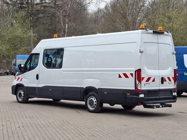 Iveco Daily 35S18HA8V CREW VAN *AHK* NAVI*R&Uuml;CKFAHRKAMERA*ACC* 
