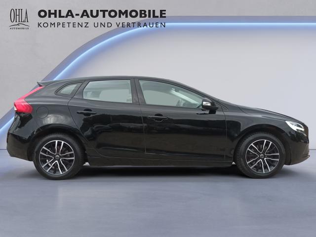 Volvo V40 Momentum V 40 T3 2.0*AHK*KEYLESSGO*KLIMA*NAV*SHZ* 