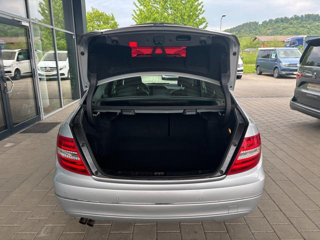 Mercedes-Benz C 180 CGI BlueEfficiency (204.049) 