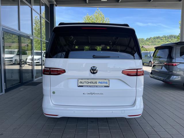 Volkswagen California Beach Camper 