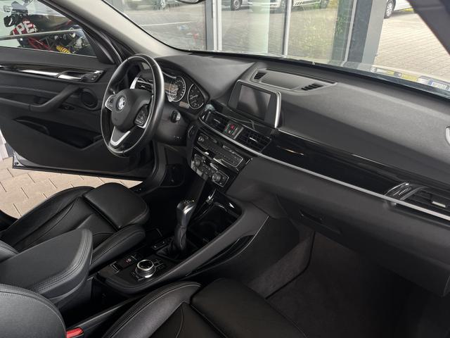 BMW X1 xDrive 20 i Sport Line 
