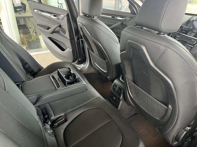 BMW X1 xDrive 20 i Sport Line 