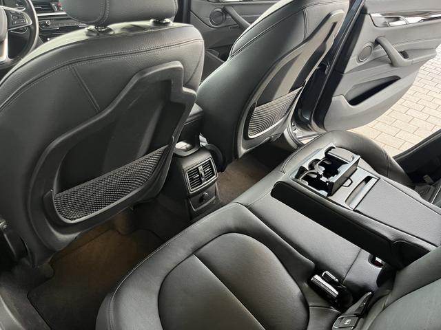 BMW X1 xDrive 20 i Sport Line 
