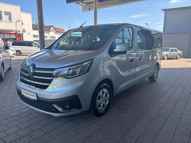 Renault Trafic L2H1 3,0t (8/9 Sitze) Life 
