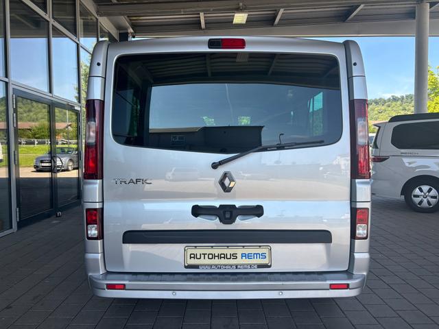 Renault Trafic L2H1 3,0t (8/9 Sitze) Life 
