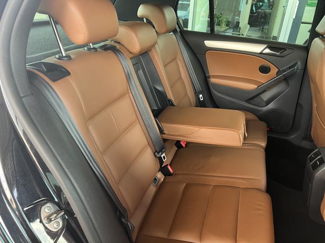 Volkswagen Golf VI Highline 