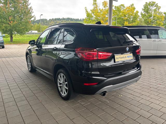 BMW X1 sDrive 18 i Advantage 18i 