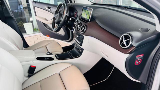 Mercedes-Benz B-Klasse B 250 4Matic (246.246) Urban 