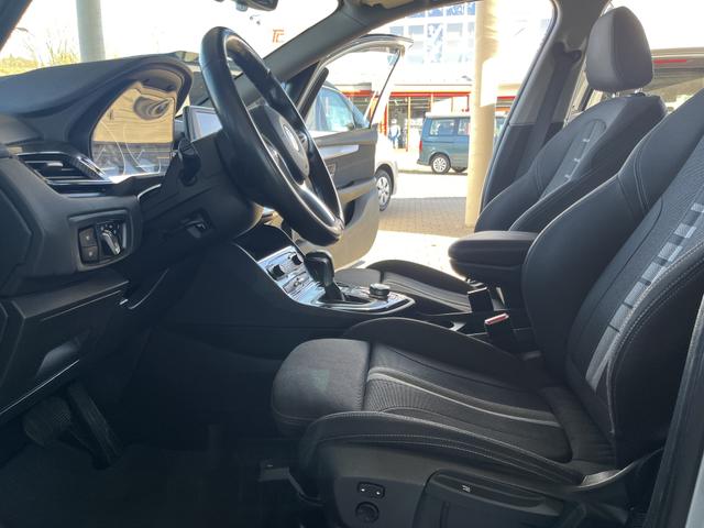 BMW 2er Active Tourer 218 i Advantage 
