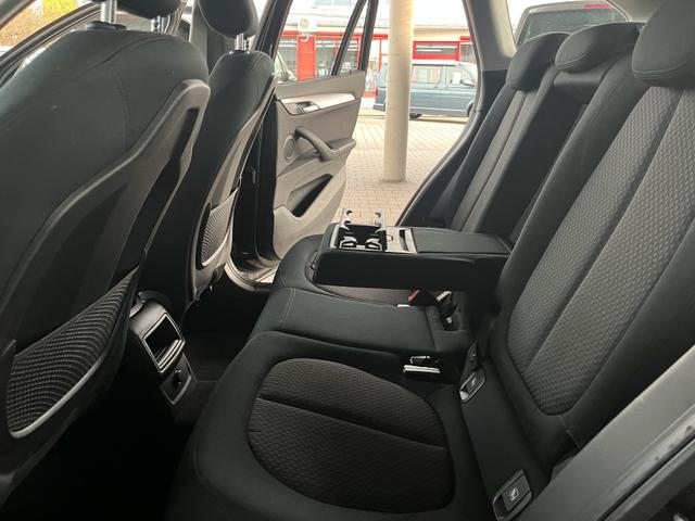 BMW X1 sDrive 18 i 