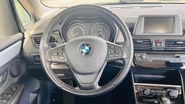 BMW 2er Active Tourer 218 i Advantage - 218i 