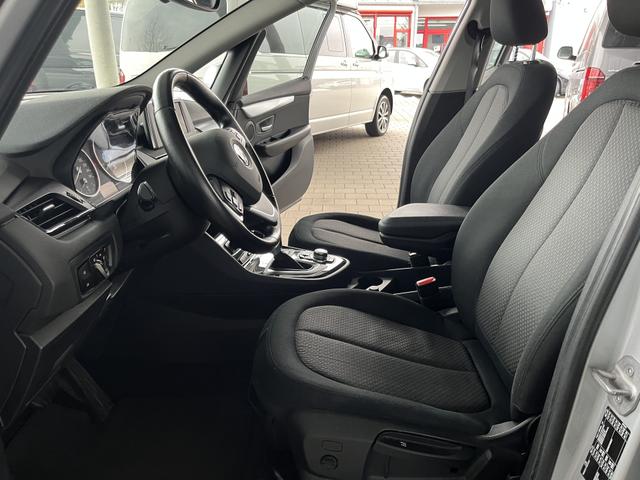BMW 2er Active Tourer 218 i Advantage 