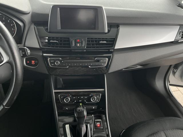 BMW 2er Active Tourer 218 i Advantage 