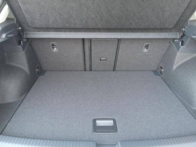 Volkswagen T-Roc LIFE 1.5 TSI DSG GV5 PDC Kamera ACC LED 