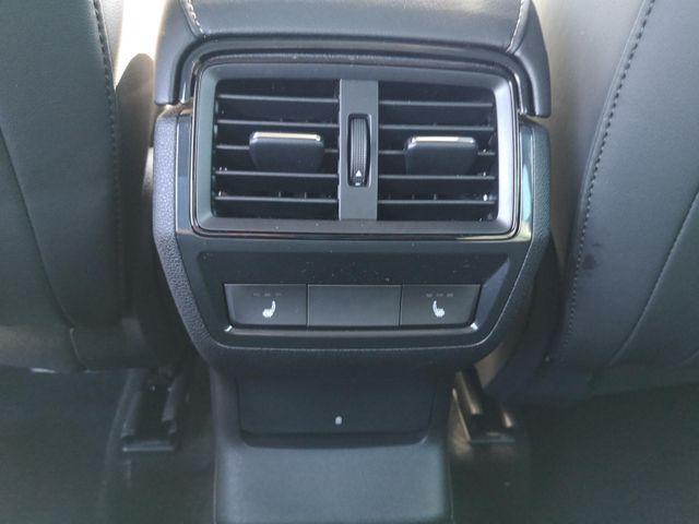 Skoda Karoq Sportline 2.0TDI DSG 4x4 AHK Matrix Pan 