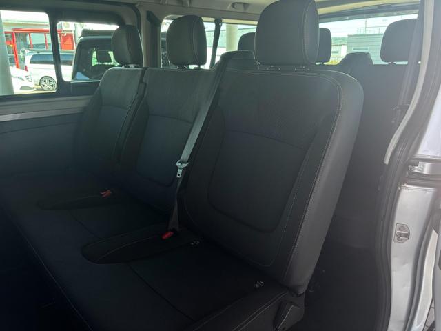 Renault Trafic L2H1 3,0t (8/9 Sitze) Life 