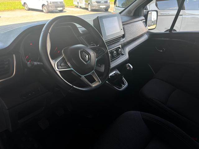 Renault Trafic L2H1 3,0t (8/9 Sitze) Life 