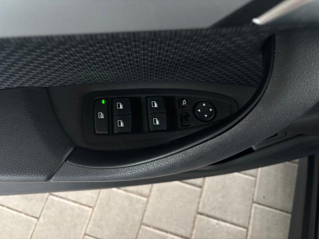 BMW X1 sDrive 18 i Advantage 18i 