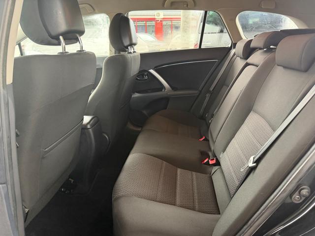 Toyota Avensis Combi Edition 