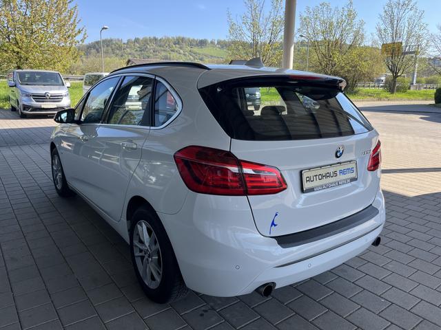 BMW 2er Active Tourer 220 i Luxury Line 