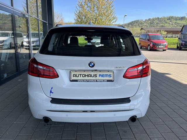 BMW 2er Active Tourer 220 i Luxury Line 